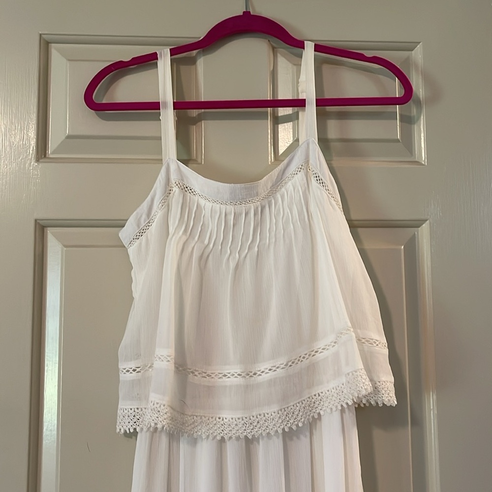 Like an angel, white maxi dress with lace details